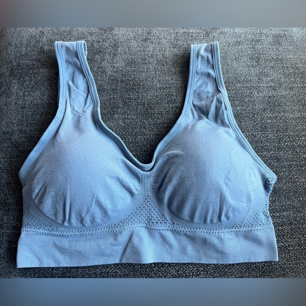 Seamless Blue Sports Bra